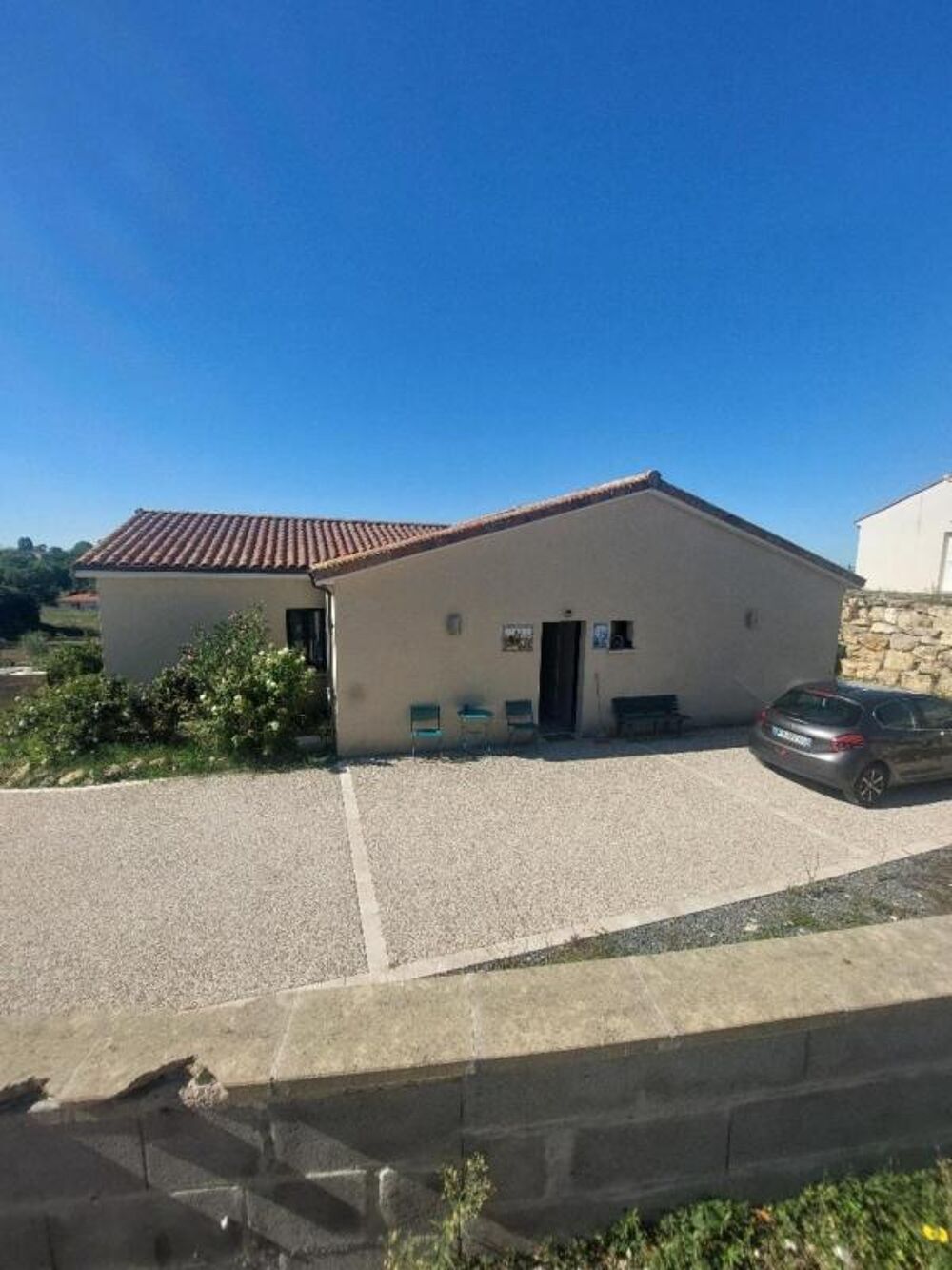 Vente Maison Maison à vendre 5 pièces 140 m 2 Saint genis d hiersac