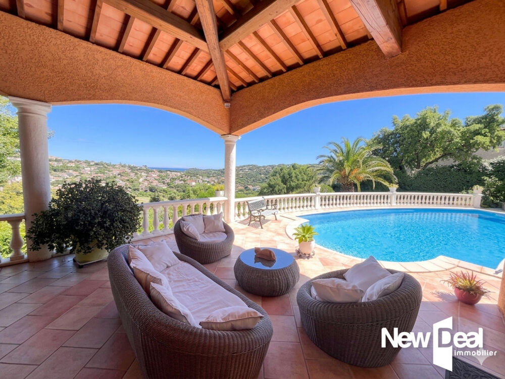Villa d'architecte 4 chambres, piscine, vue mer et golf, Sainte Maxime