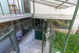  Immeuble � vendre 335 m�