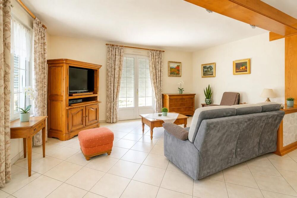 Maison de 7 pièces de 176 m² à Nouans-les-Fontaines
