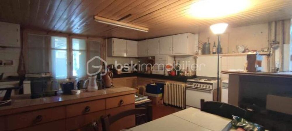 Vente Maison Maison de bourg/ Ancien bar et dépôt vente 30MIN de Poitiers Chaunay