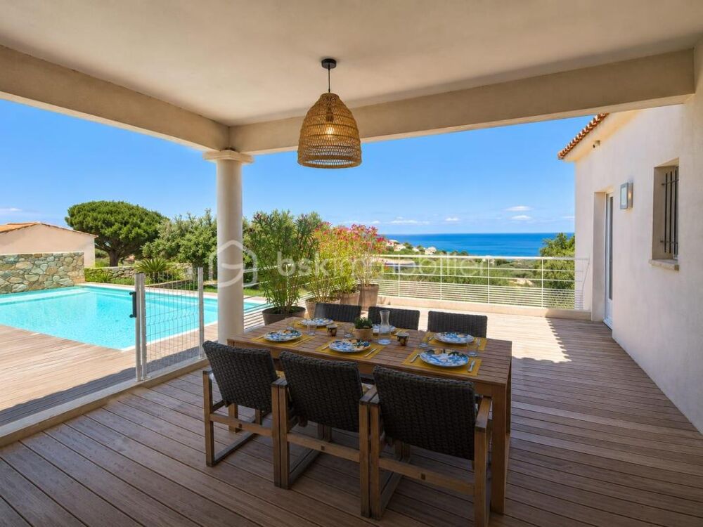 Villa avec vue mer et Cap Corse, piscine, appartement indépendant  Monticello