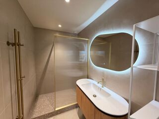  Appartement à louer 3 pièces 70 m²