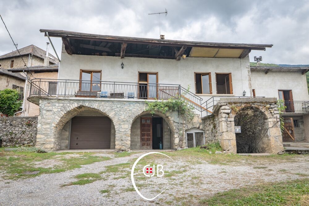 Vente Maison Cruet – Maison de vigneron 105 m² avec 135 m² de dépendances Cruet