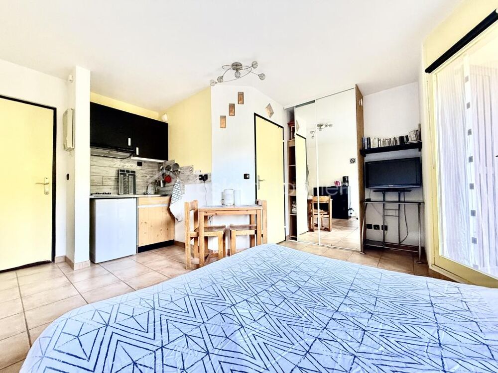 À VENDRE STUDIO 18 M² AVEC TERRASSE - GREOUX LES BAINS - PRIX 67 500€