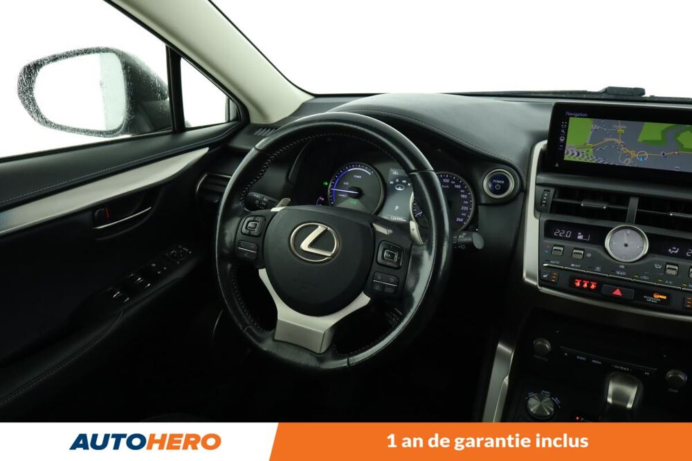 NX 300h Luxe 4WD Auto 197 ch 2018 occasion 92130 Issy-les-Moulineaux