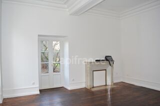  Immeuble  vendre 6 pices 240 m