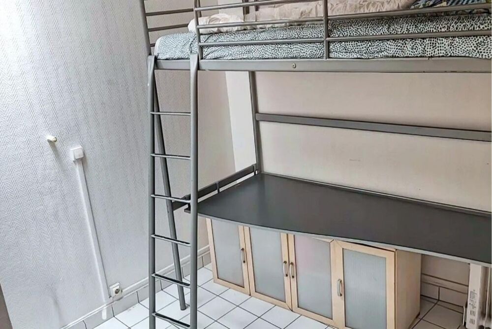 Vente Appartement Studio à vendre ? Paris 16e, à deux pas du Trocadéro 10 m2 Paris