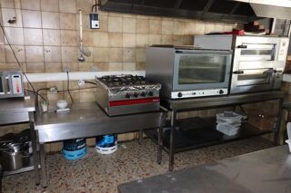   LOCAUX 158M² DE RESTAURANT PROXIMITE MARCHE DES HALLES DE ROCHEFORT 17300 Rochefort