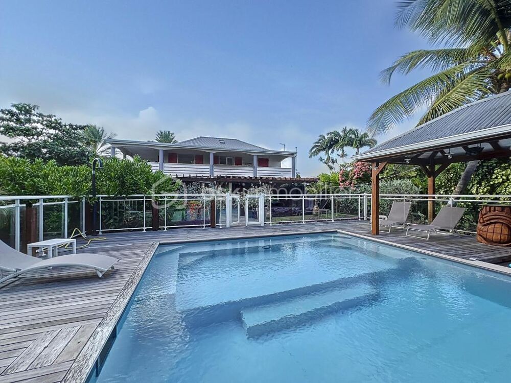 Vente Appartement Appartement T3 de standing avec terrasse, jardin tropical, piscine Saint francois