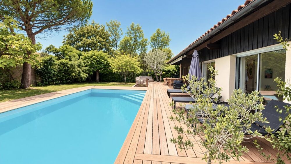 VILLA LUMINEUSE AVEC PISCINE