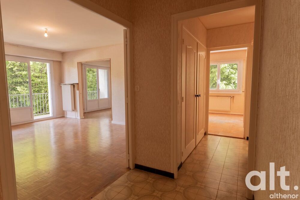 Appartement à Annecy-le-Vieux  à 5 min du Lac à pied