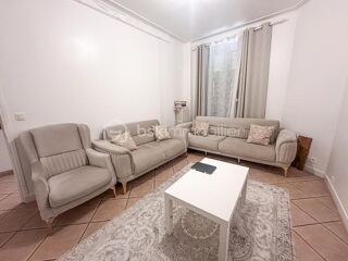  Immeuble à vendre 11 pièces 216 m²