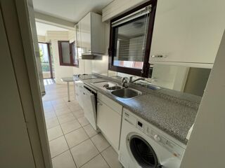  Appartement à louer 3 pièces 87 m²