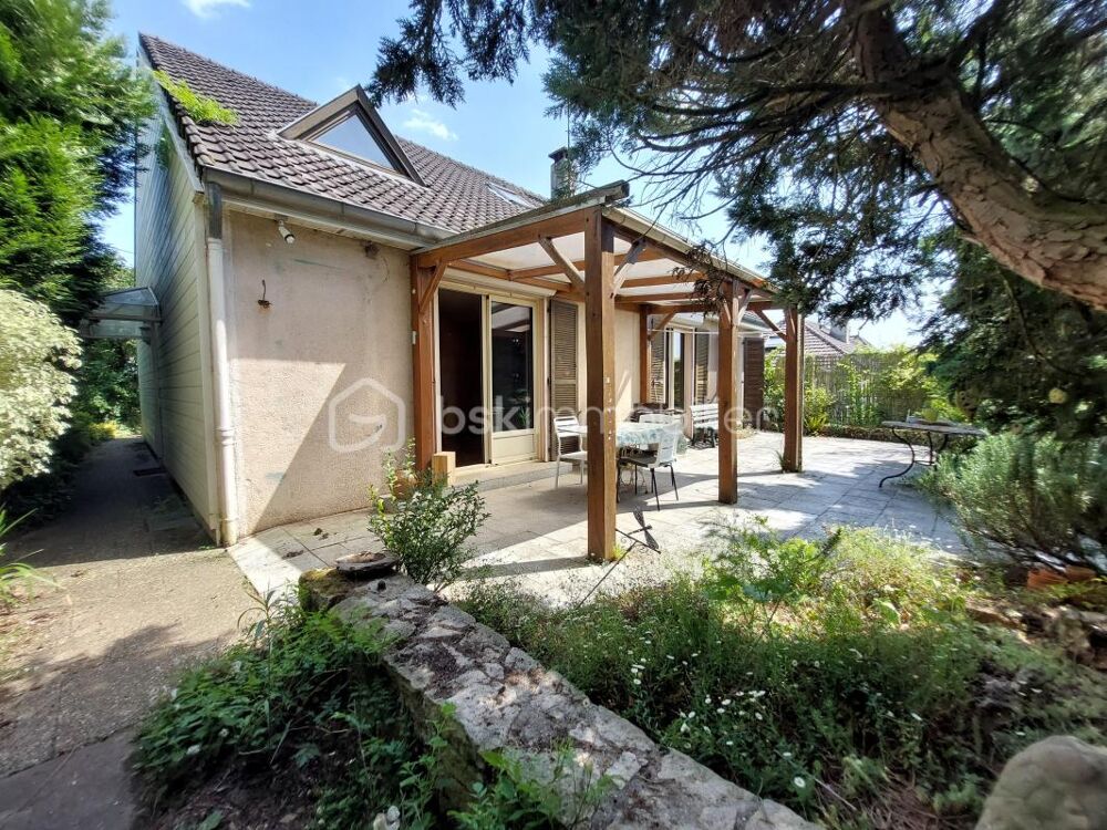 Maison indépendante - 6 pièces - 4/5 chambres - Garage - Sous-sol total - 126 m2