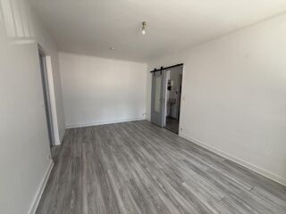  Appartement à louer 2 pièces 48 m²
