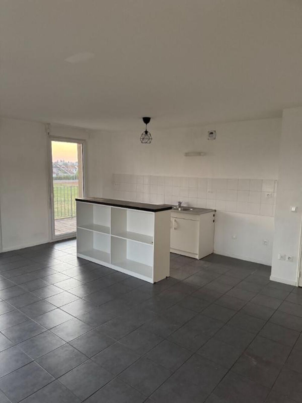 Location Appartement T3 de 67 m² avec grand balcon à Corbas Corbas