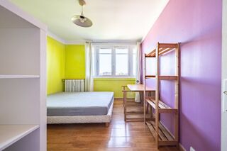  Appartement à louer 5 pièces 95 m²
