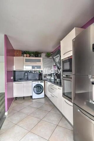  Appartement  vendre 4 pices 77 m