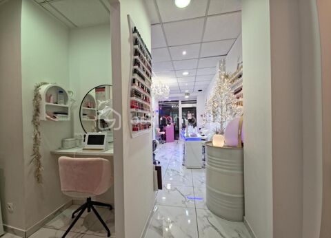   Exclusivité - Local commercial de 90 m² sur deux niveaux, situé à Rosny-sous-Bois 