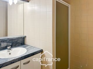  Appartement à louer 3 pièces 65 m²