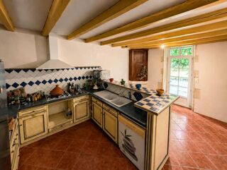 Vente Maison Élégante maison de campagne en pierre, beaux volumes et jardin Brie sous archiac