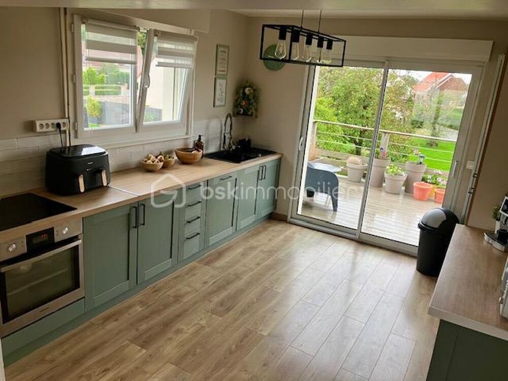 Vente Maison LANDRETHUN-LE-NORD vous présente sa miss immobilière ! Frethun