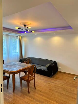  Appartement à louer 3 pièces 52 m²