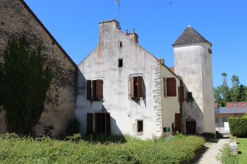 Dpt Côte d'Or (21), à vendre VEUVEY SUR OUCHE (21) Ancien Presbytère 9 pièces sur 398 m² de terrain