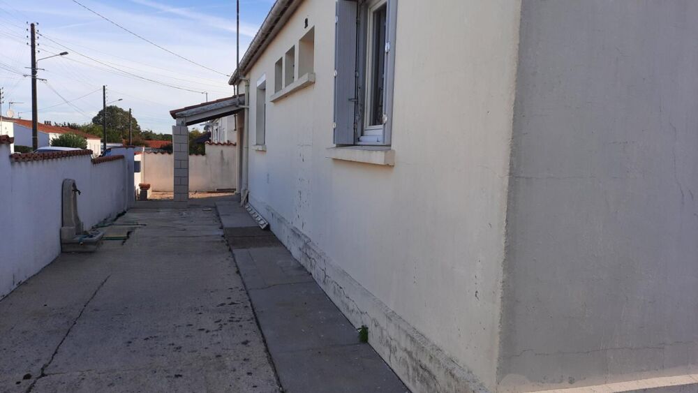 Location Maison Saintes 3 chambres- jardin - garage