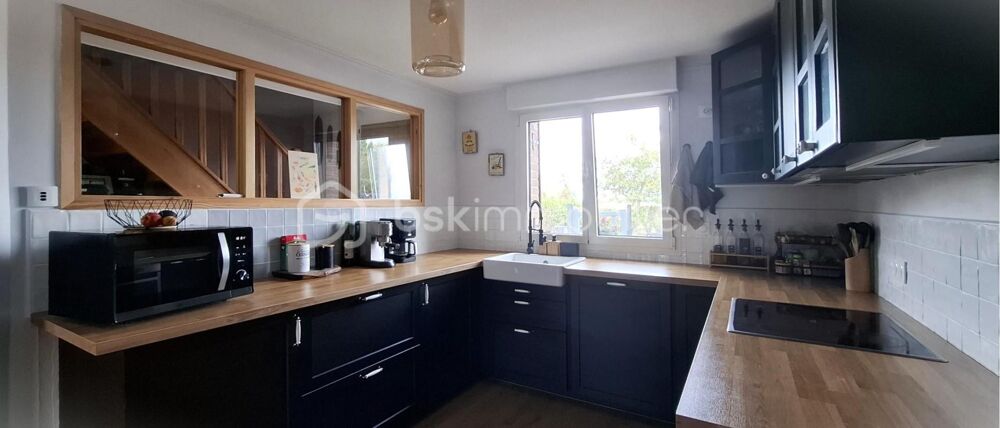 Superbe maison individuelle en semi-plain-pied (2001)  5 chambres -- 139 m² hab. (182 m² utiles)  Parcelle de 2 400 m²