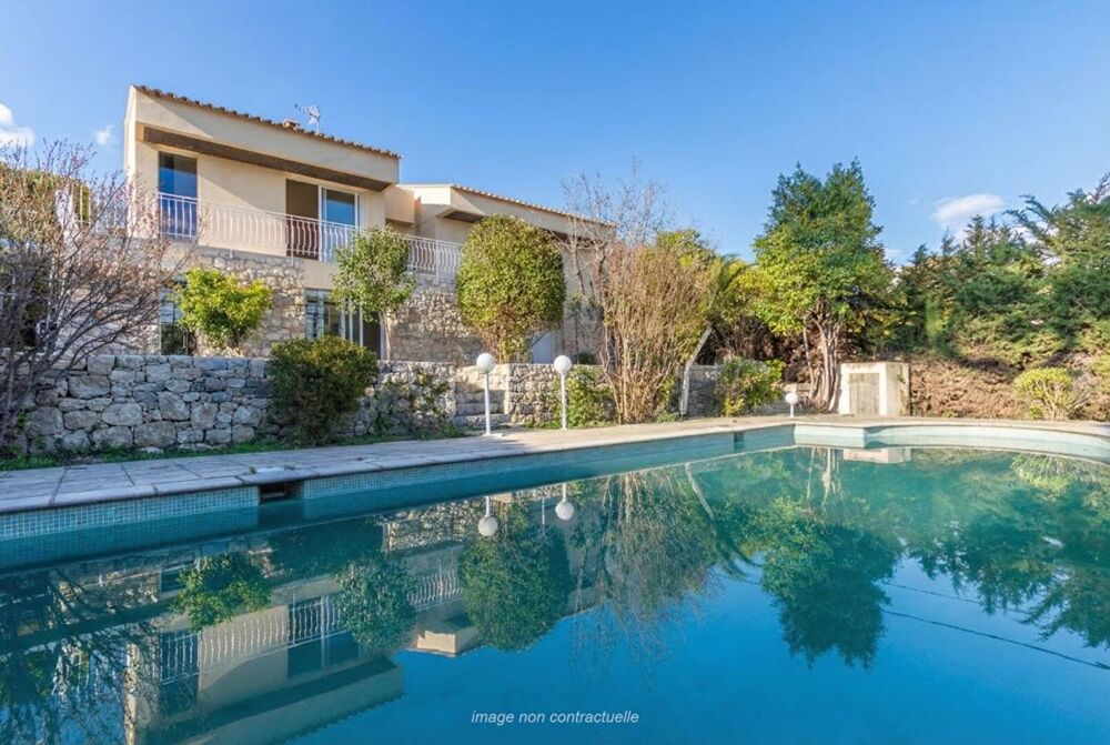Villa mitoyenne Mougins limite Le Cannet 4 pièces 110 m2, terrasse et jardin