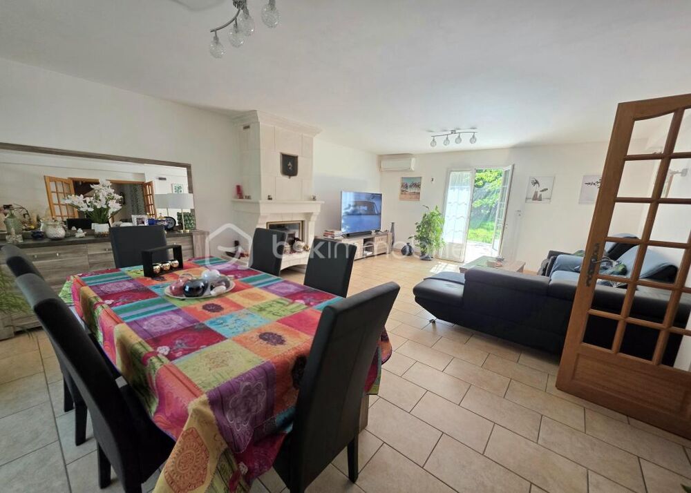 Belle maison familiale de 2003 en excellent état, sans travaux ?? 5 chambres et un bureau