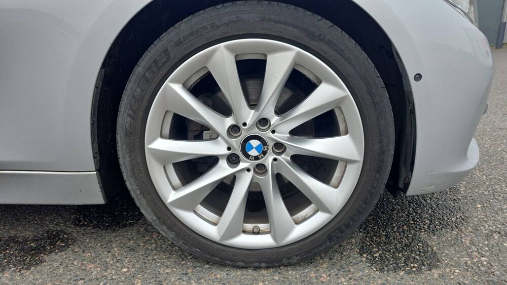 S&eacute;rie 3 (F30) 330e 252 BVA8 Luxury - 5 places Automatique 2016 occasion 91540 Mennecy