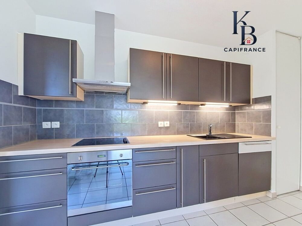 Location Appartement AMBILLY, appartement T3 de 70 m² avec terrasse de 23 m² à deux pas de la douane Ambilly