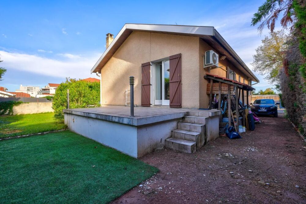 Maison de 4 pièces de 151 m² à Meyzieu