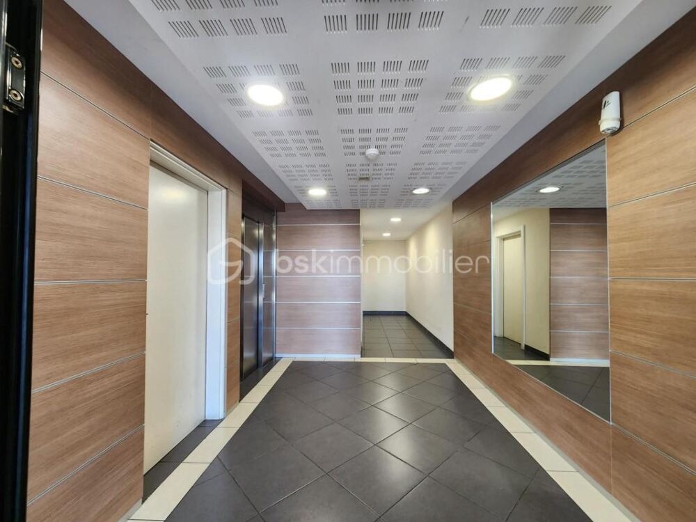 Vente Appartement Appartement T3 récent de 62,70 m² avec terrasse de 12 m² et place de parking privative en souterrain Beziers