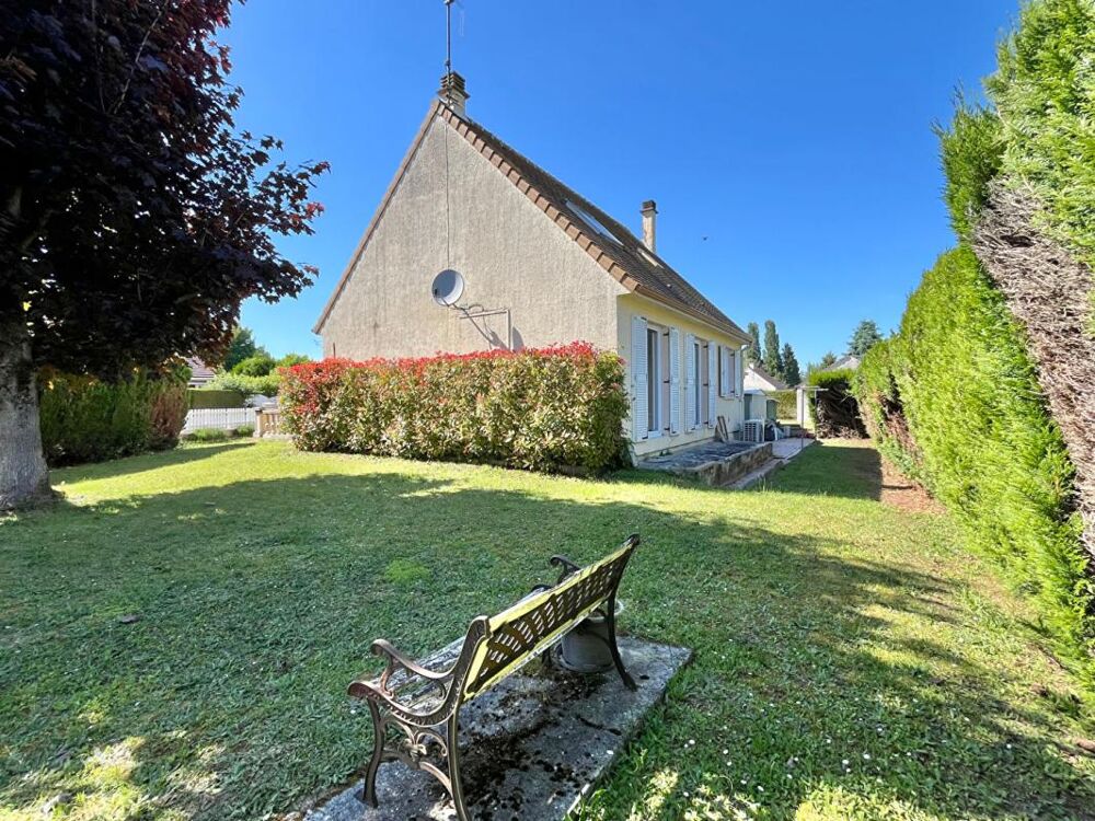 Maison : 6 pièce(s) 100 m2 - Terrain 610m² - Garage