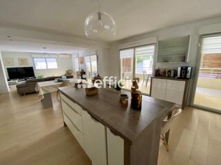  Appartement à vendre 5 pièces 143 m²