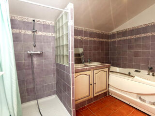  Maison � vendre 8 pi�ces 201 m�