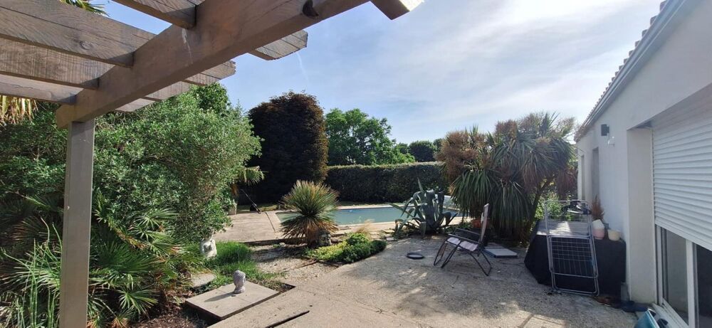Vente Villa CORPE (85) CALME ABSOLU VILLA 2009 PLAIN PIED GRAND CONFORT AVEC PISCINE DOUBLE GARAGE SUR 1068M² CLOS Corpe