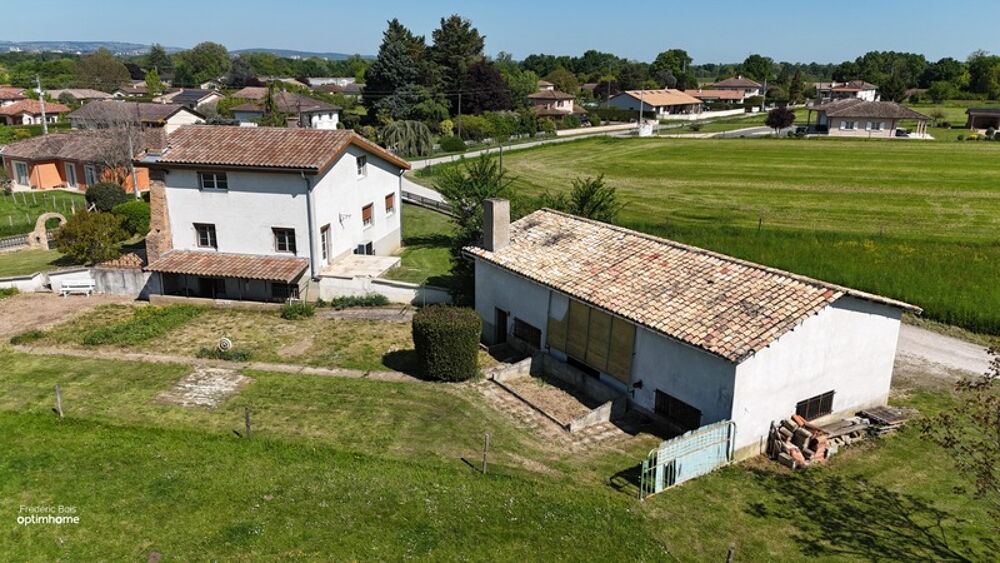 Vente Maison Maison avec grands volumes et fort potentiel sur Grièges – Terrain de plus de 4 000 m² Grieges