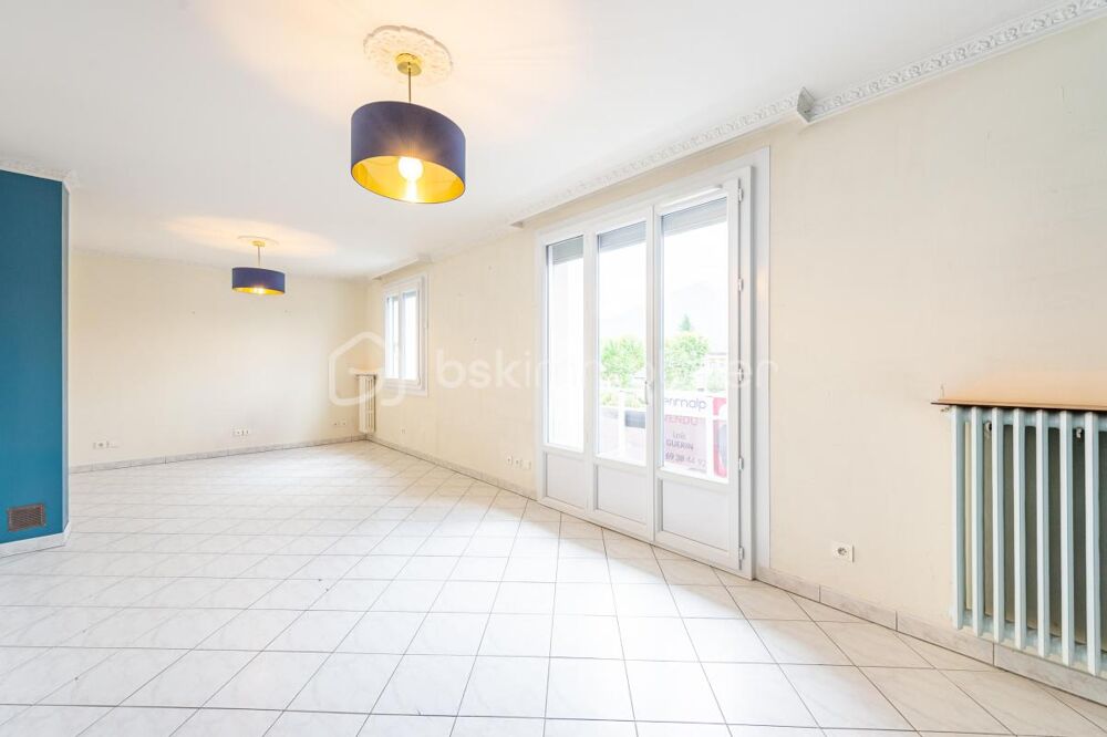 Vente Appartement APPARTEMENT T4 75m² triple exposition - 2eme étage Annecy