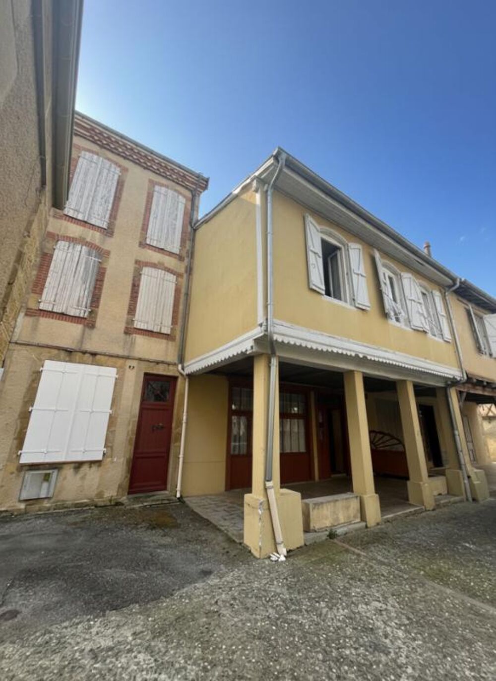 Vente Immeuble Immeuble de rapport  à Masseube ? 2 appartements + maison avec garage Masseube