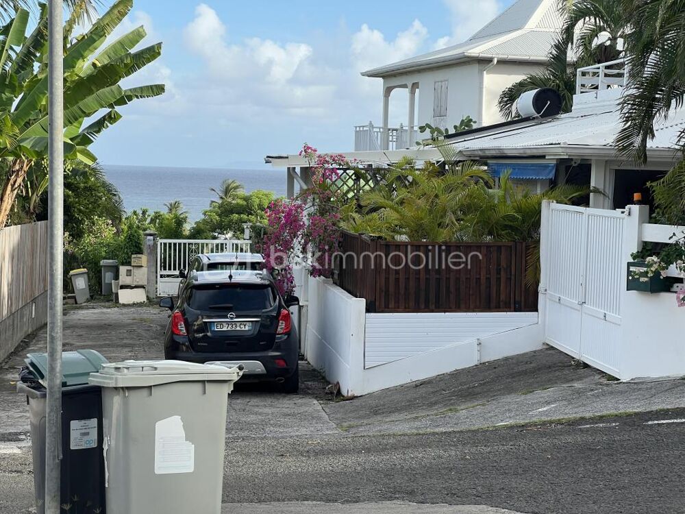 Vente Appartement APPARTEMENT T2 ROUTE TOURISTIQUE PRES D ANSE DES ROCHERS Saint francois
