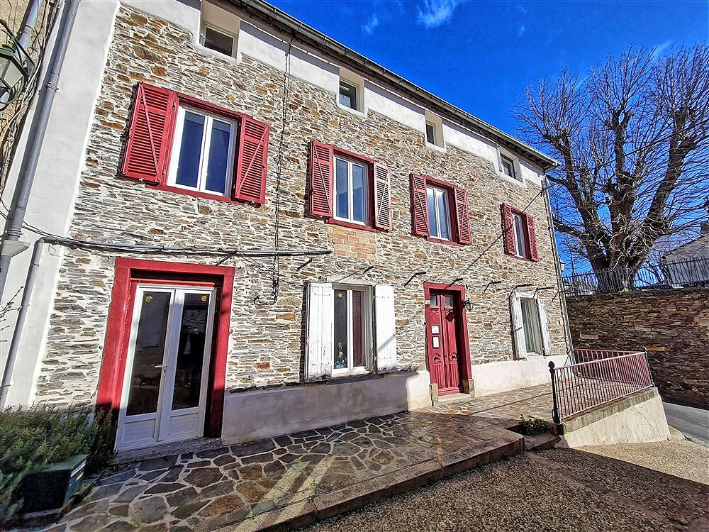 Maison de caractère XVIIIeme Ancienne auberge 240 m² 7 chambres Fort potentiel touristique