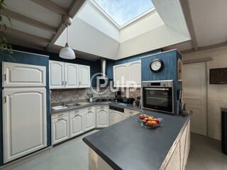  Maison  vendre 8 pices 227 m