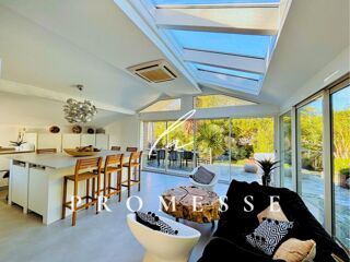  Villa � vendre 9 pi�ces 301 m�