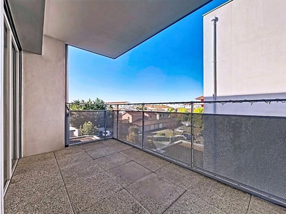 Vente Appartement DÉCINES-CENTRE - T2 lumineux de 46 m² - Balcon et Garage - Copropriété 2015 Decines charpieu