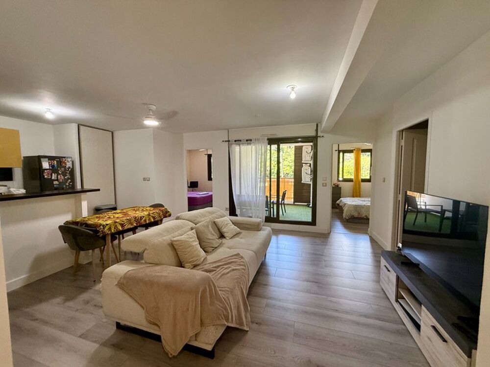 Vente Appartement Appartement à vendre T3 SAINT DENIS (974)- Quartier Montgaillard Saint denis